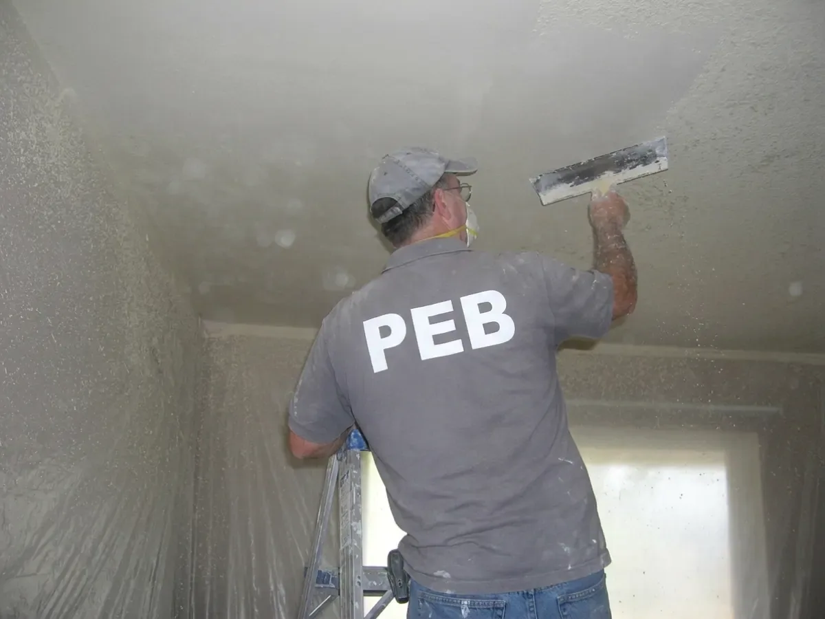 Peinture de plafond à tours